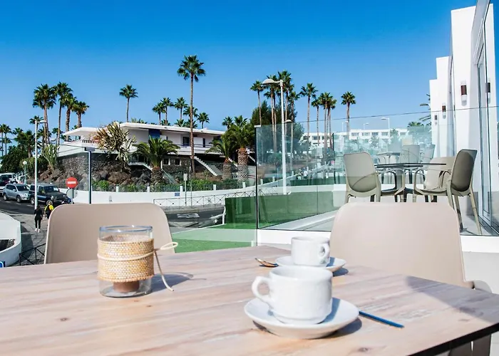 A Mar Whale * Puerto del Carmen (Lanzarote)